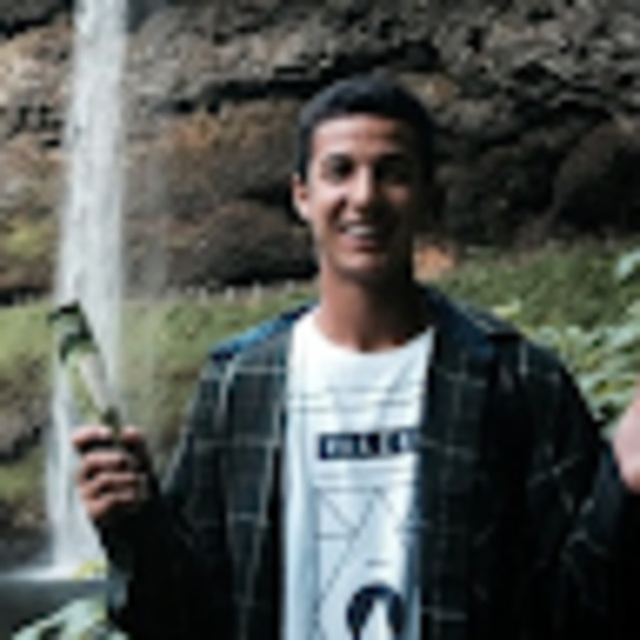 Meet your Posher, Ian - Picture 1 of 1